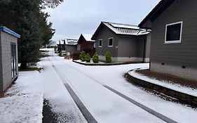 Woodlane Lodge With Private Hottub & Pool Table